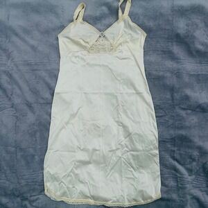 Vintage 70s–80s Movie Star Cream Lace Trim Nylon Slip Dress Size 38 Coquette